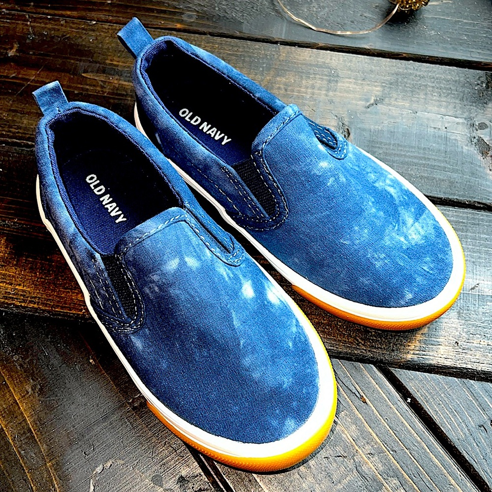 Old Navy Sneakers